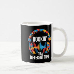 Caneca De Café Tocando uma melodia diferente autismo gamer fones 