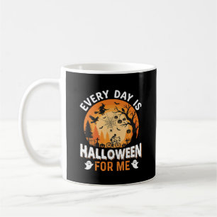 Caneca De Café Todo Dia É Design de Camiseta Vintage de Halloween