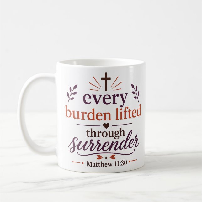 Caneca De Café Todo Fardo Levado Através da Rendição Cristã (Esquerda)