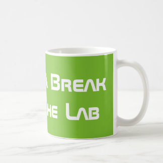 Caneca De Café Tomando uma ruptura do laboratório
