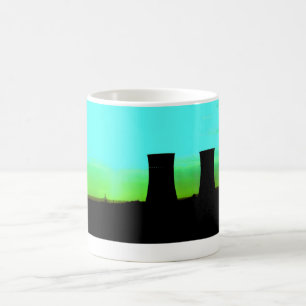 Caneca De Café torres do tinsley no tiro distante do alvorecer