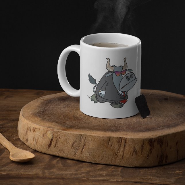 Caneca De Café Touro Em Uma Cama De Café (Criador carregado)