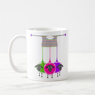 Caneca De Café Tricô com ovelha em Design azul, rosa e roxo