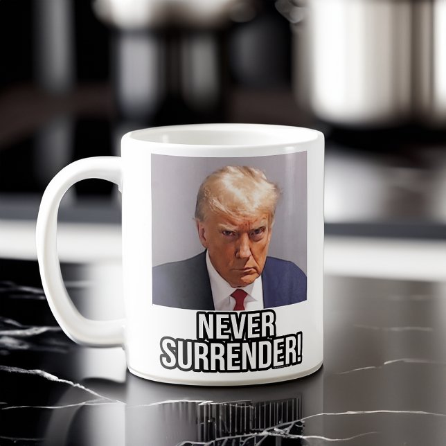 Caneca De Café Trump Mugshot 2024 Donald Trump Nunca Se Rende (trump 2024 never surrender mugshot mug)
