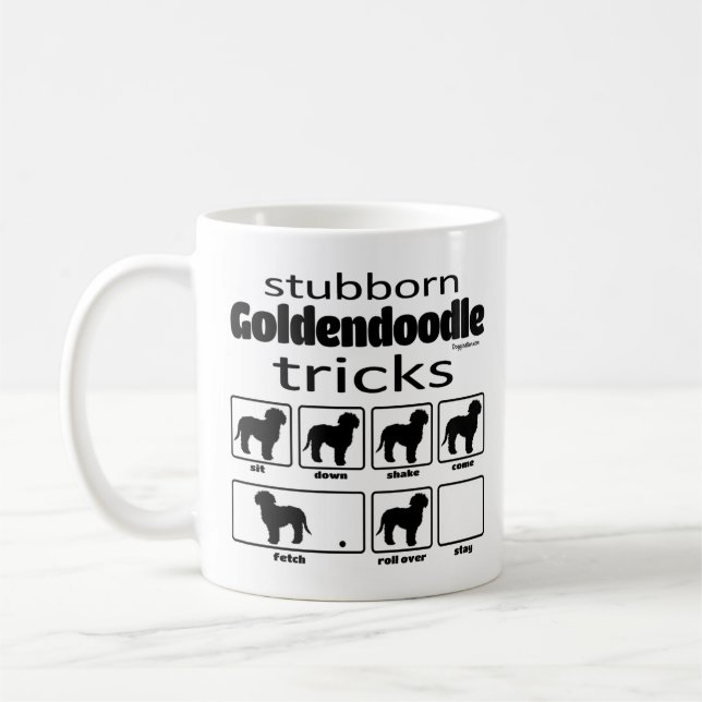 Caneca De Café Truques de Goldendoodle Stubborn (Esquerda)