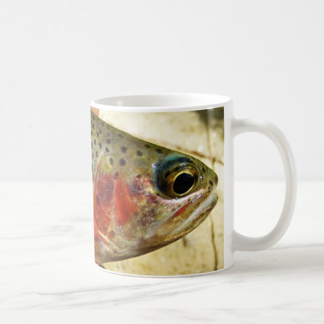 Caneca De Café Truta nas Mãos (Direita)