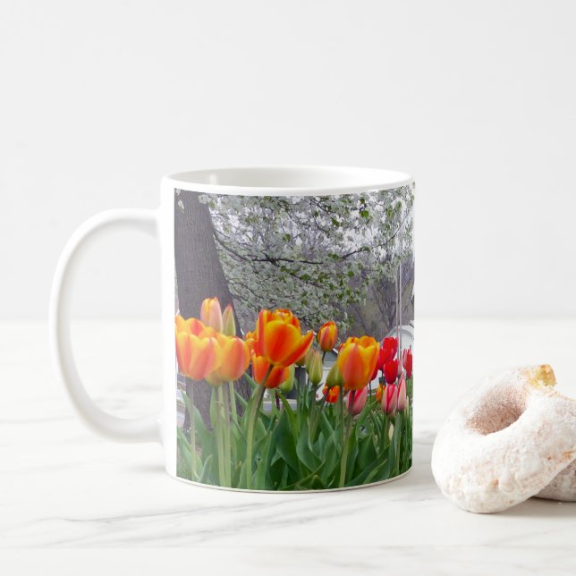 Caneca De Café Tulipas de primavera (Com Donut)