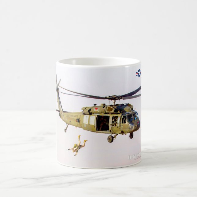 CANECA DE CAFÉ UH-60M BLACKHAWK (Centro)