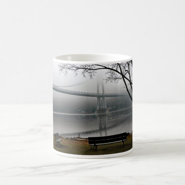 Caneca De Café Um dia nevoento frio no parque (Centro)