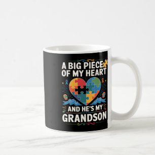 Caneca De Café Um Grande Pedaço Do Meu Coração Tem Autismo E Ele 