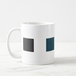 Caneca De Café Um padrão perfeito. Espalhar traçados de pincel e