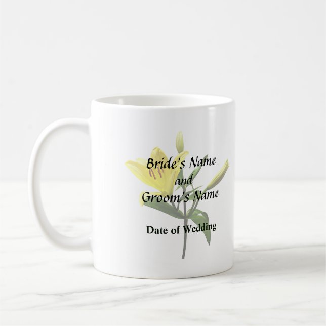 Caneca De Café Uma Lily Amarela (Esquerda)
