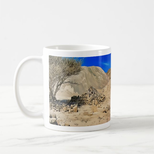 Caneca De Café Uma paisagem seca e árida (Esquerda)