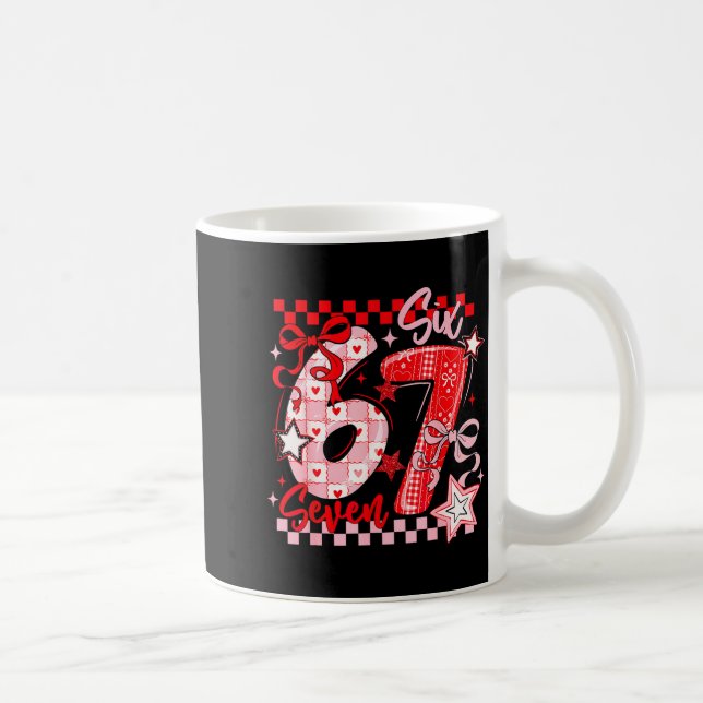 Caneca De Café Valentine's Day 67 Six Seven Preppy Hearts Coquett (Direita)