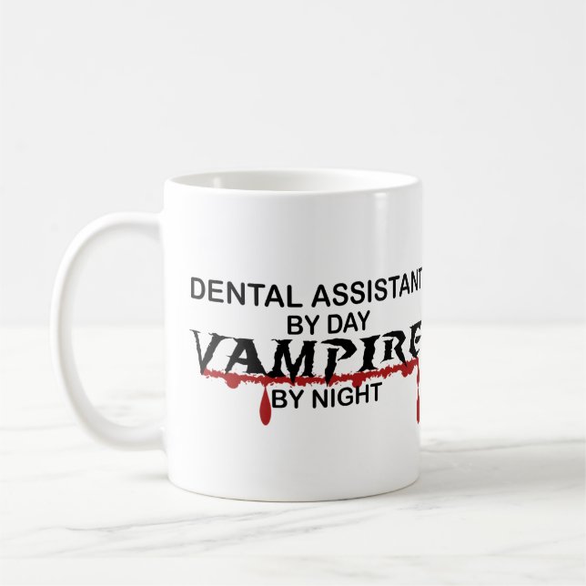 Caneca De Café Vampiro do assistente dental em a noite (Esquerda)