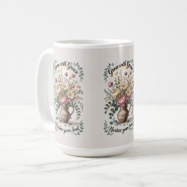 Caneca De Café Vase Com Florais Cresce Com A Citação Da Graça