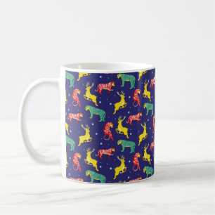 Caneca De Café Veado de Natal e tigre. Tendências de cores!_