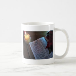 Caneca De Café Vela, Bíblia e Poinsetta