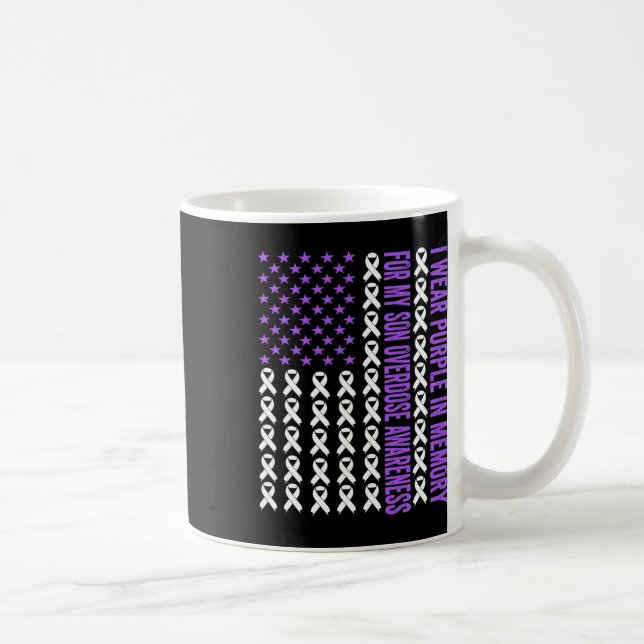Caneca De Café Vestir Roxo Na Memória Para Os Awarenes Da Sobredo (Direita)