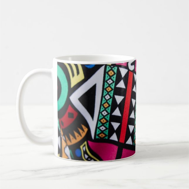 Caneca De Café Vibrant Afro-Centric Geometric Pattern – Bold Trib (Esquerda)