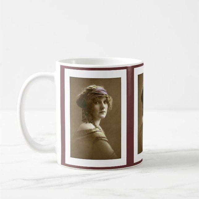 Caneca De Café Victorian woman hair in beads and scarf (Esquerda)