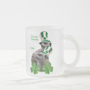 Caneca De Café Vidro Jateado Beije-me, sou um design irlandês de meerkat