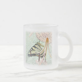 Caneca De Café Vidro Jateado Borboleta Tiger Swallowtail no Boné de Turk Lily