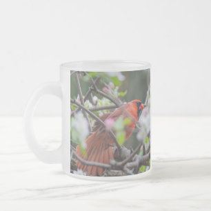 Caneca De Café Vidro Jateado Cardeal masculino em Springtime
