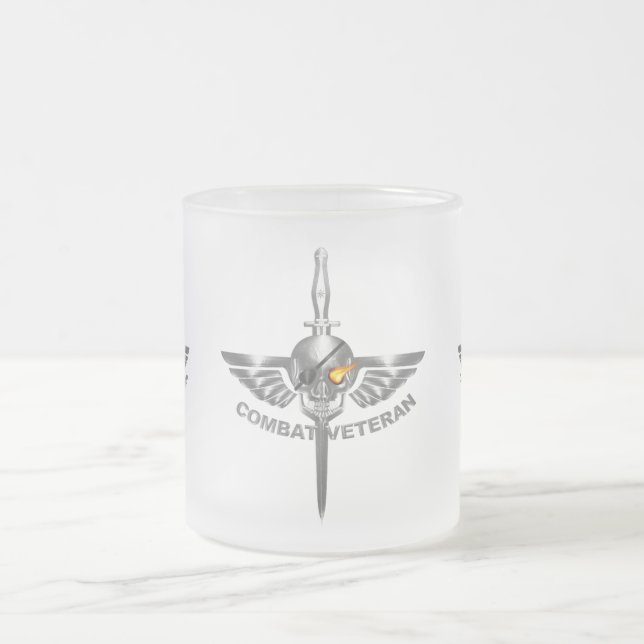 Caneca De Café Vidro Jateado Combate o Crânio Assalariado Veterano com Dagger (Centro)