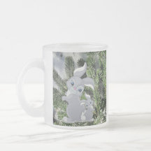 concebido num ramo de coníferas