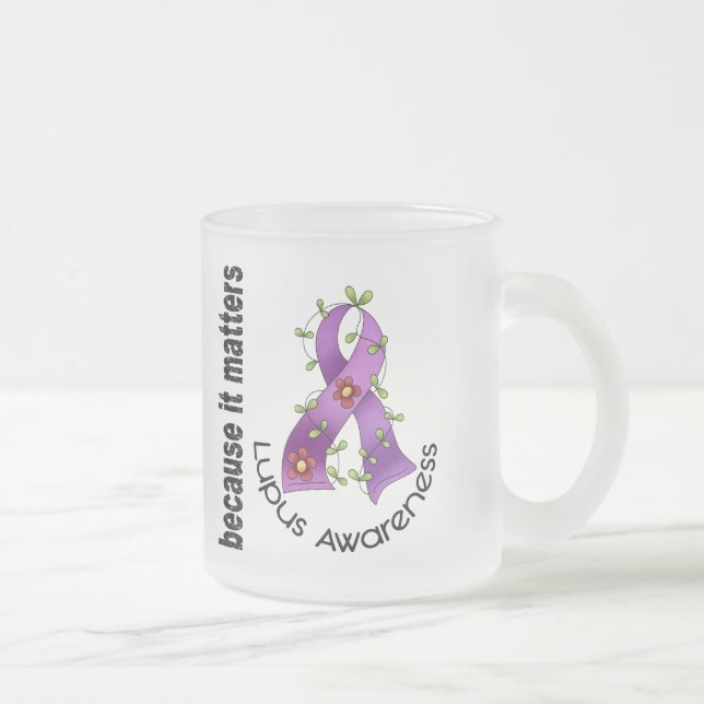 Caneca De Café Vidro Jateado Fita 3 da flor do lúpus (Direita)