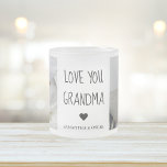 Caneca De Café Vidro Jateado Foto de Colagem Moderna Ama Sua Avó Melhor Present<br><div class="desc">Uma foto moderna de colagem de você e sua avó pode ser o presente perfeito para mostrar a ela o quanto você a ama e a aprecia. Este dom único e pensativo é uma forma excelente de preservar suas memórias especiais juntas e criar uma bela peça de arte que ela...</div>