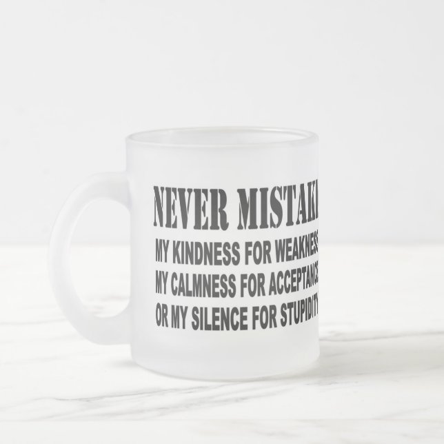 CANECA DE CAFÉ VIDRO JATEADO NUNCA ERRO (Esquerda)