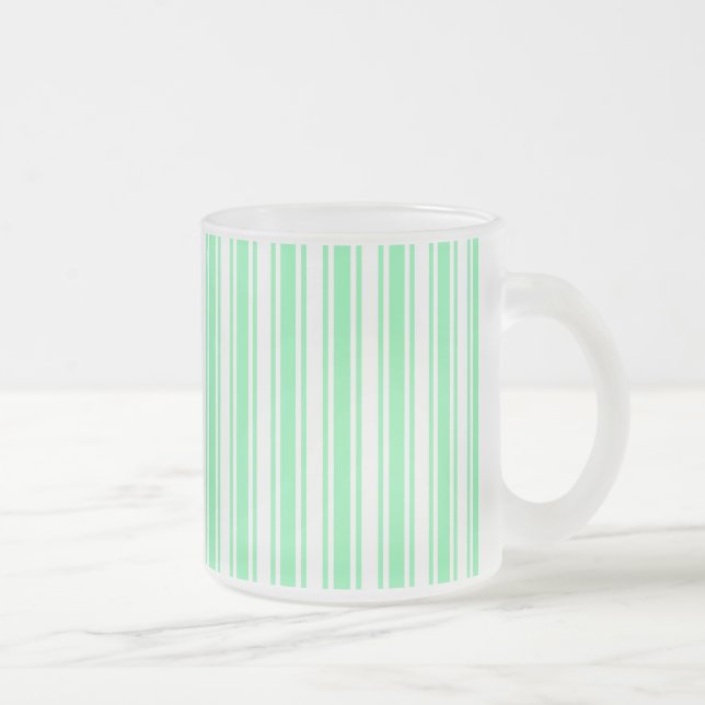 Caneca De Café Vidro Jateado Pastel verde e tiras doces brancas (Direita)