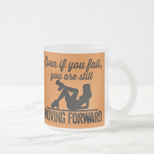 Caneca De Café Vidro Jateado Roller Derby, se você cair, você vai para a frente