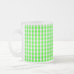 Caneca De Café Vidro Jateado Teste padrão verde de néon do guingão por Shirl