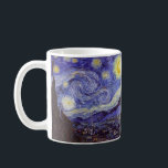 Caneca De Café Vincent Van Gogh Starry Night Vintage Fine Art<br><div class="desc">Vincent van Gogh Starry Night Fine Art Painting Starry Night Starry Night é uma pintura do artista poste-impressionista holandês Vincent van Gogh. O céu azul à noite está cheio de nuvens, estrelas e uma lua crescente brilhante. A Noite Estrelada é a única noturna na série de visões da janela do...</div>