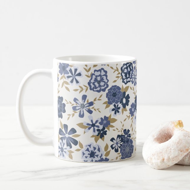 Caneca De Café Vinhas De Flores De Vetor Azul Ilustradas (Com Donut)