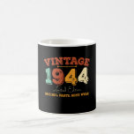 Caneca De Café Vintage 1944 Original Parts Funny Birthday Gift<br><div class="desc">Design de aniversário Para qualquer um que seja horóscopo diz difícil e entubado,  mas vale totalmente a pena. Excelente maneira de aliviar o humor e fazer amigos e familiares rirem. Corresponde A Um Monte De Roupas.</div>
