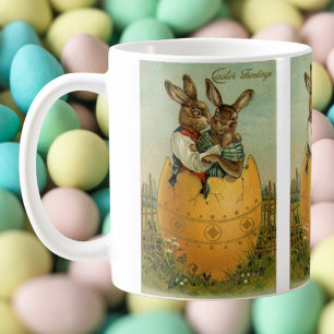 Caneca De Café Vintage Victorian Easter Bunnies em um Ovo Dourado