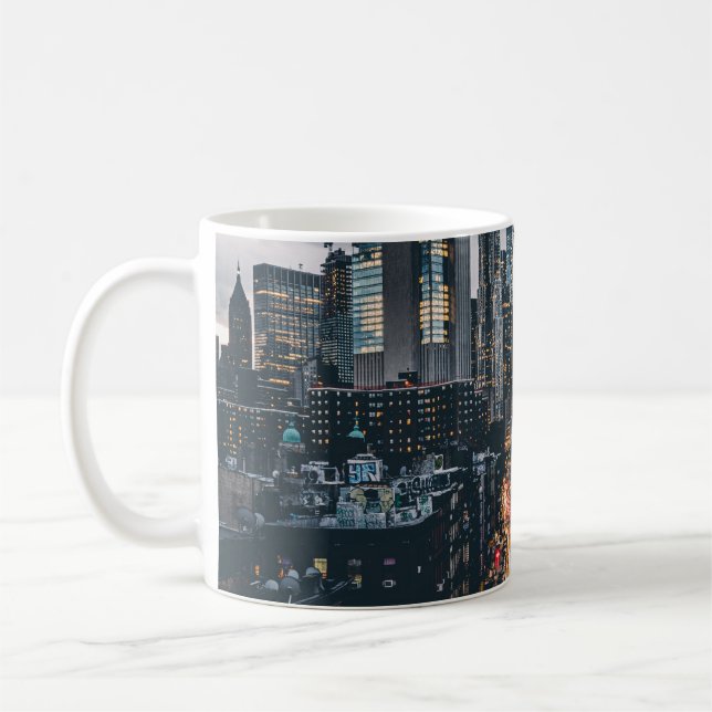 CANECA DE CAFÉ VISUALIZAÇÃO DA CENA DA CIDADE DE SKYLINE DA BRIDG (Esquerda)