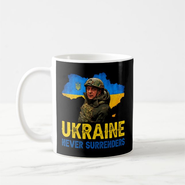 Caneca De Café Volodymyr Zelensky Ucrânia nunca rende apoio (Esquerda)