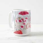 Caneca De Café Winter Snowman Christmas Coffee Mug<br><div class="desc">Caneca de café de altura personalizada,  com bonitinho bonitinho bonitinho bonitão de inverno segurando uma pá na neve com "Feliz Natal" na tipografia da escrita de brilho vermelho.</div>
