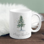 Caneca De Café Winter Splendor Feliz Natal<br><div class="desc">Projetada para combinar com a nossa coleção de festas de inverno do Esplendor,  esta caneca festiva e elegante apresenta o seu texto personalizado (mostrado com "Feliz Natal") tocado por uma pinheira aquática em verde de caçador mudo com estrelas ouros.</div>