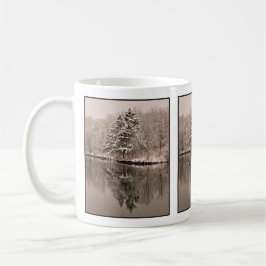 Caneca De Café Winter Wonderland Evergreen Trees Lake Brown Sepia