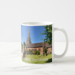 Caneca De Café Wombourne, igreja de Staffordshire em um