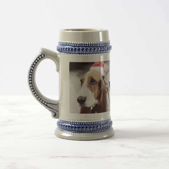 Caneca De Cerveja Basset Hound no chapéu do papai noel (Esquerda)