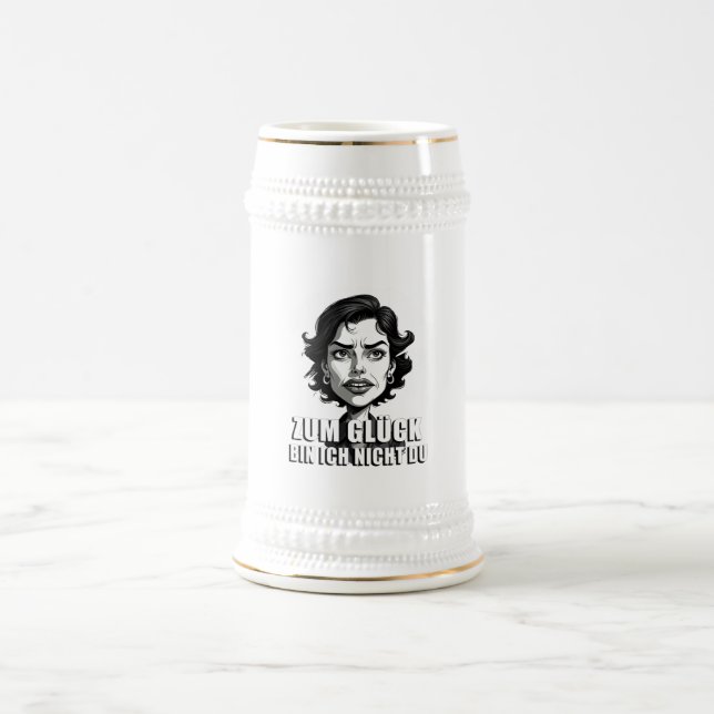 Caneca De Cerveja Caricatura com citação 'Felizmente…' (Centro)