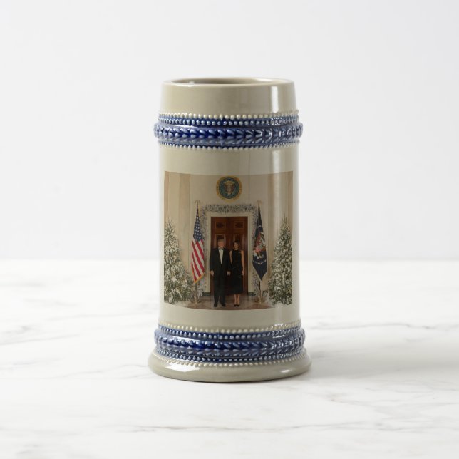 Caneca De Cerveja Casa Branca de Natal de Donald & Melania Trump (Centro)