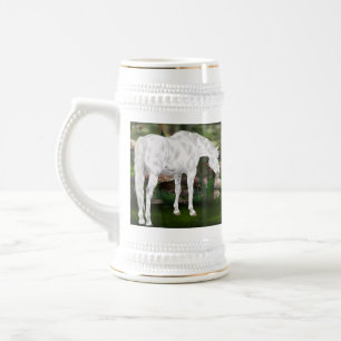 Caneca De Cerveja Cena de Fantasia do Cavalo Branco Incrível
